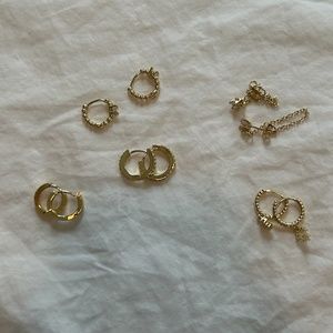 NEW Set of 5 Gold Amazon Earrings